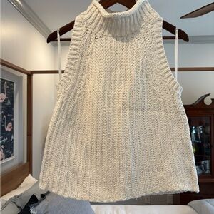 Cozy White Knit Sleeveless Turtleneck
